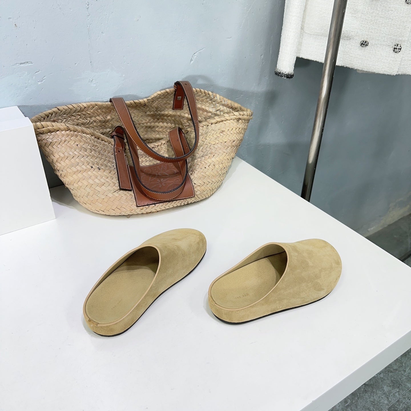 THE ROW 26S CLOG MULES IN BROWN SUEDE