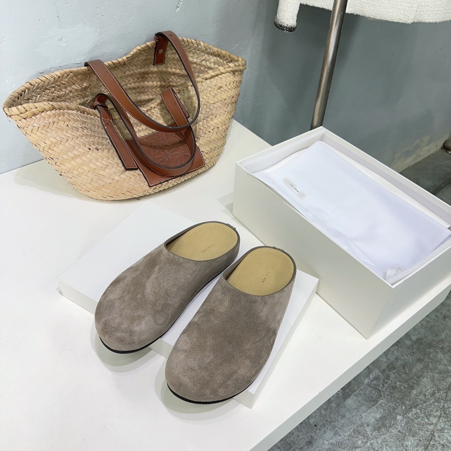 THE ROW 26S CLOG MULES IN TAUPE BROWN SUEDE