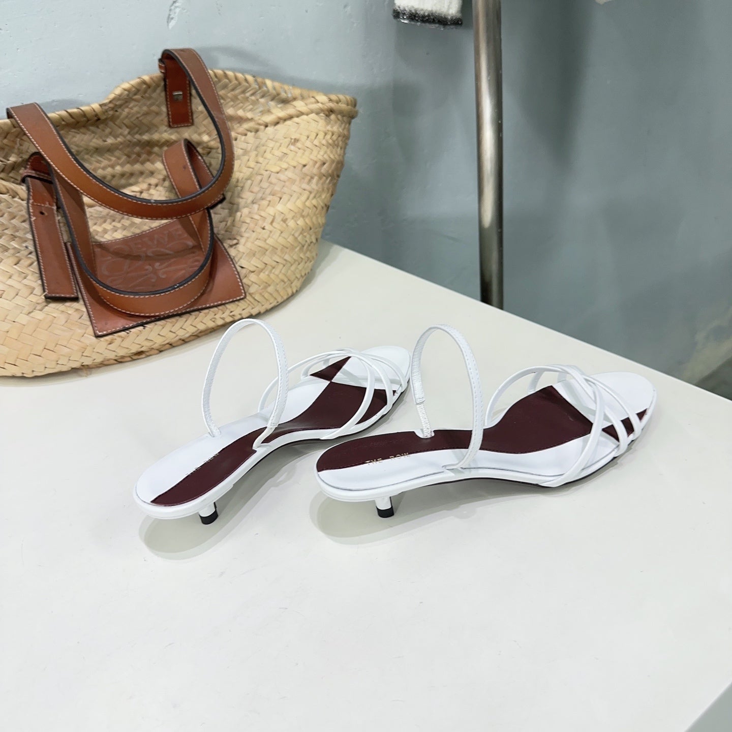 THE ROW 26S STRAPPY KITTEN HEEL SANDALS 30MM IN WHITE CALFSKIN