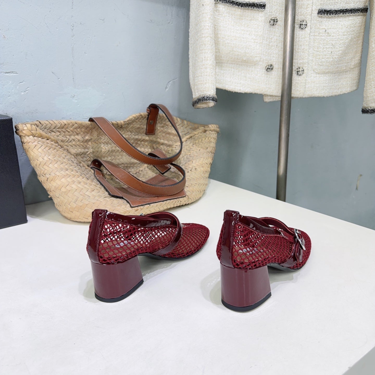 ALAIA 26S HIGH-HEEL MARY JANES 50 MM IN DARK RED WOVEN MESH