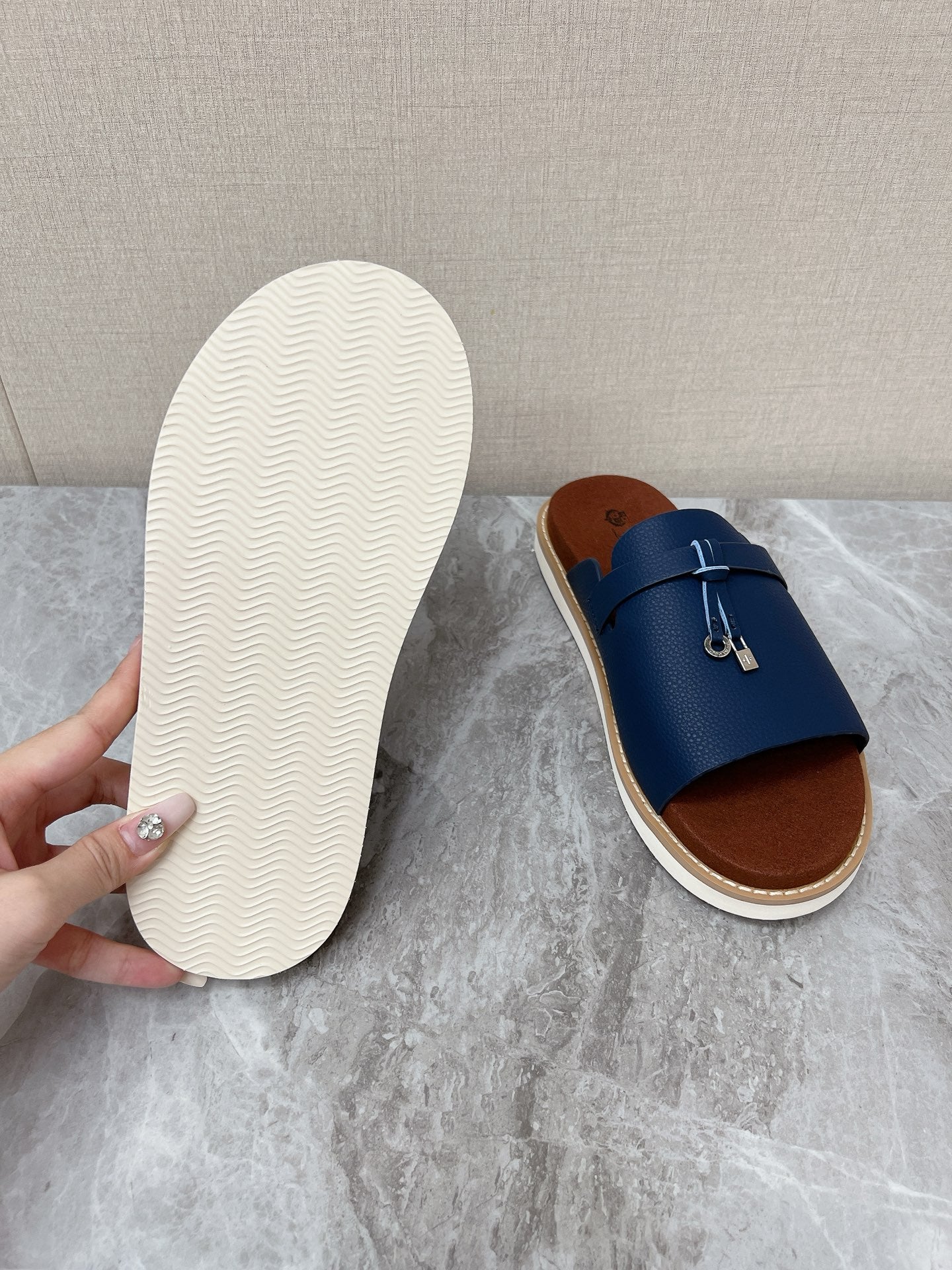 LP 26S LOCK MULE SLIDES IN DARK BLUE CALFSKIN SILVER HARDWARE