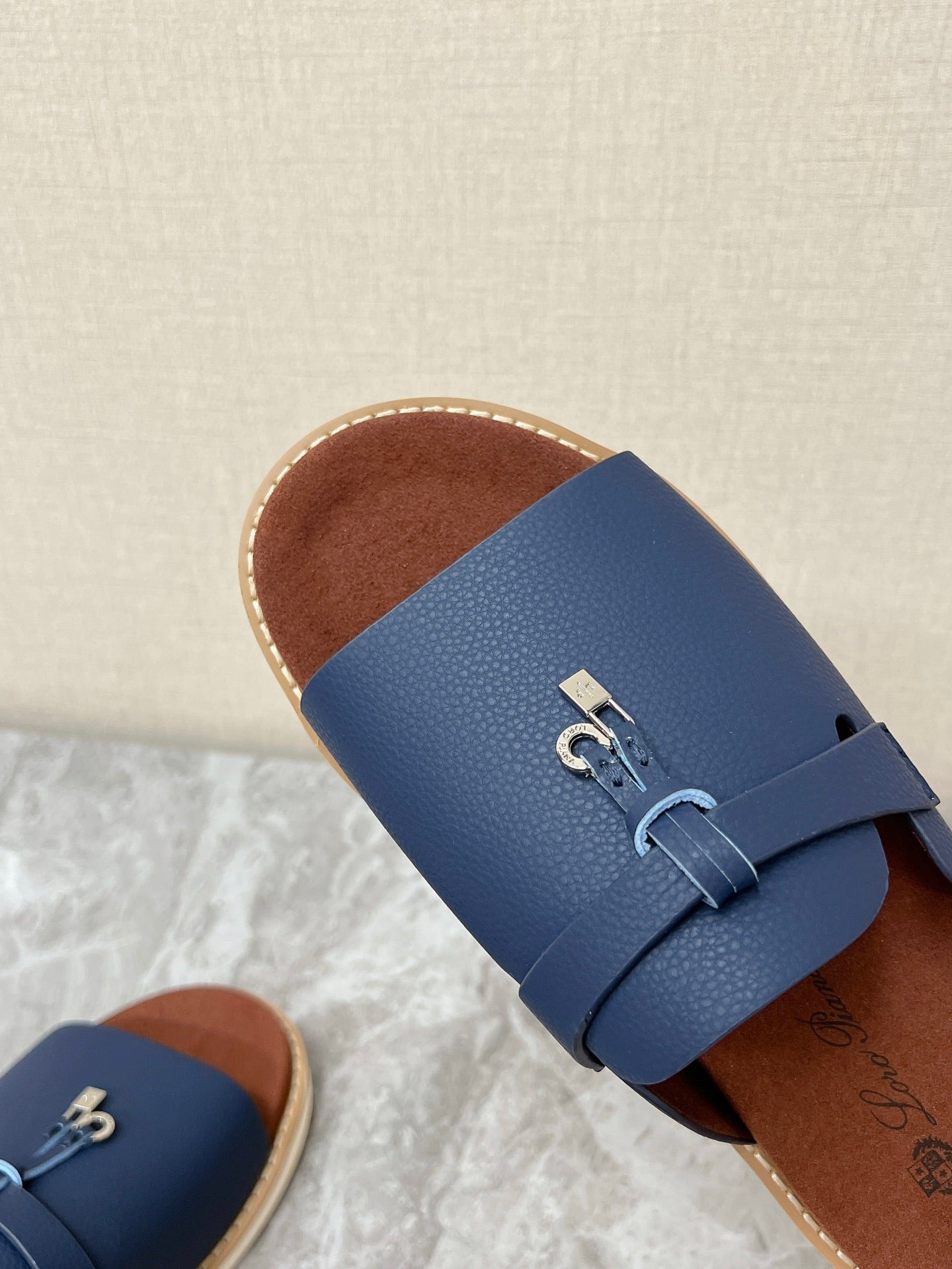 LP 26S LOCK MULE SLIDES IN DARK BLUE CALFSKIN SILVER HARDWARE