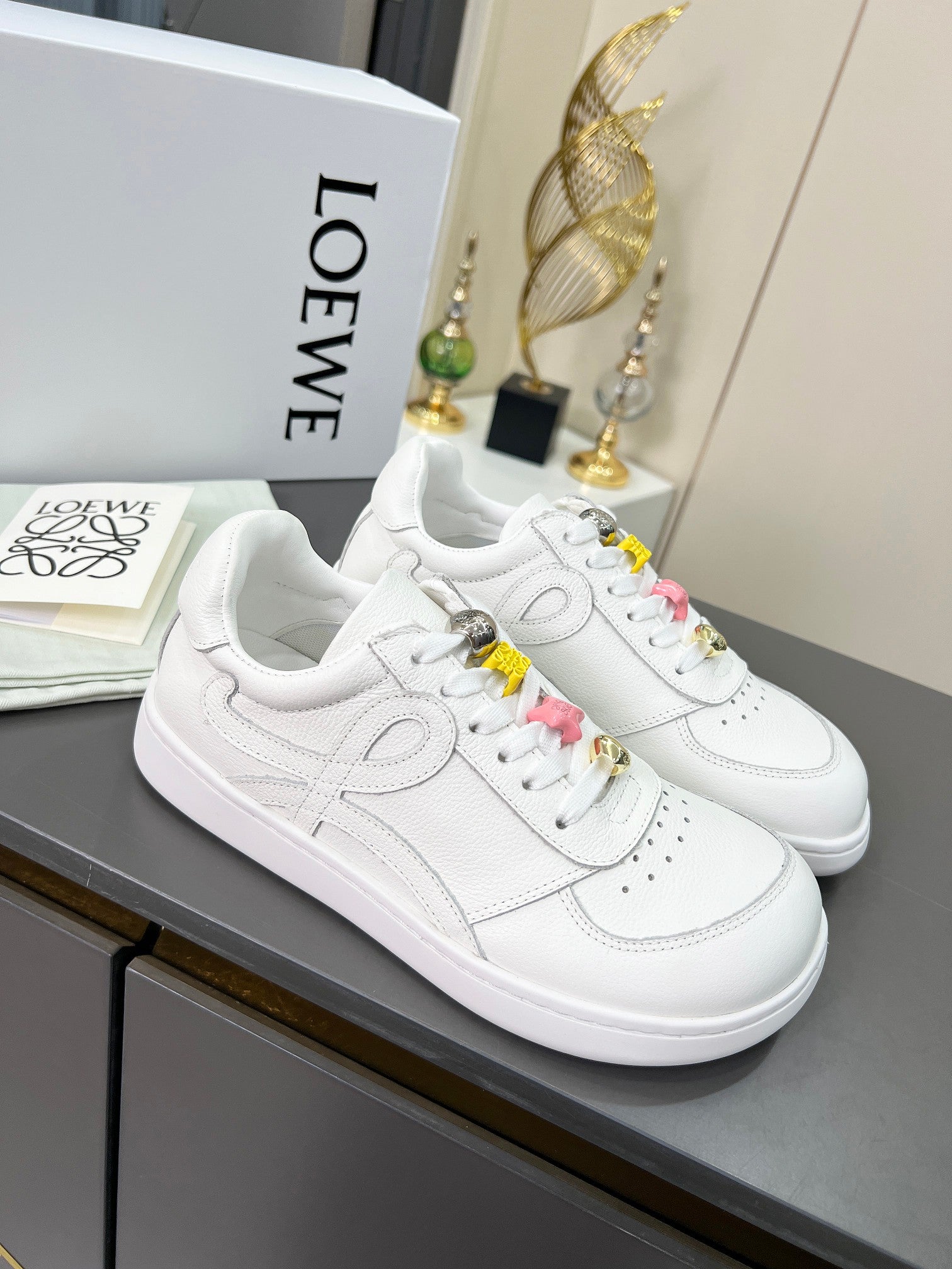 LOEWE 26S LOW TOP SNEAKERS IN WHITE CALFSKIN WITH CHARM LACES