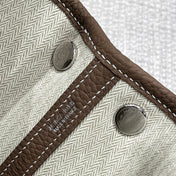 GARDEN PARTY 23CM IN DARK BROWN CALFSKIN
