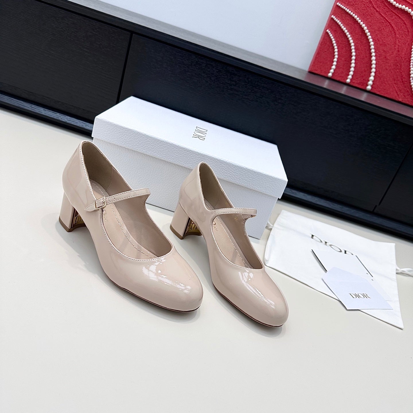 DIOR 26S MARY JANE PUMPS 45MM IN LIGHT BEIGE PATENT CALFSKIN GOLD HARDWARE