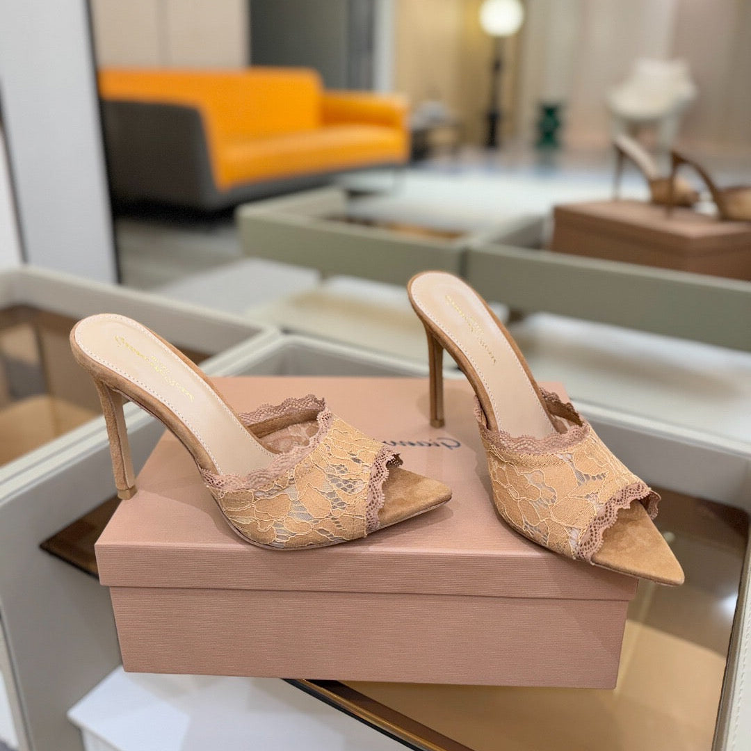 GIANVITO ROSSI 26S HEELED SANDALS 105 MM IN CARAMEL BROWN SUEDE AND LACE