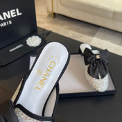 BIG BOW FLAT MULE SANDALS IN WHITE SILK WITH GLITTER SEQUINS