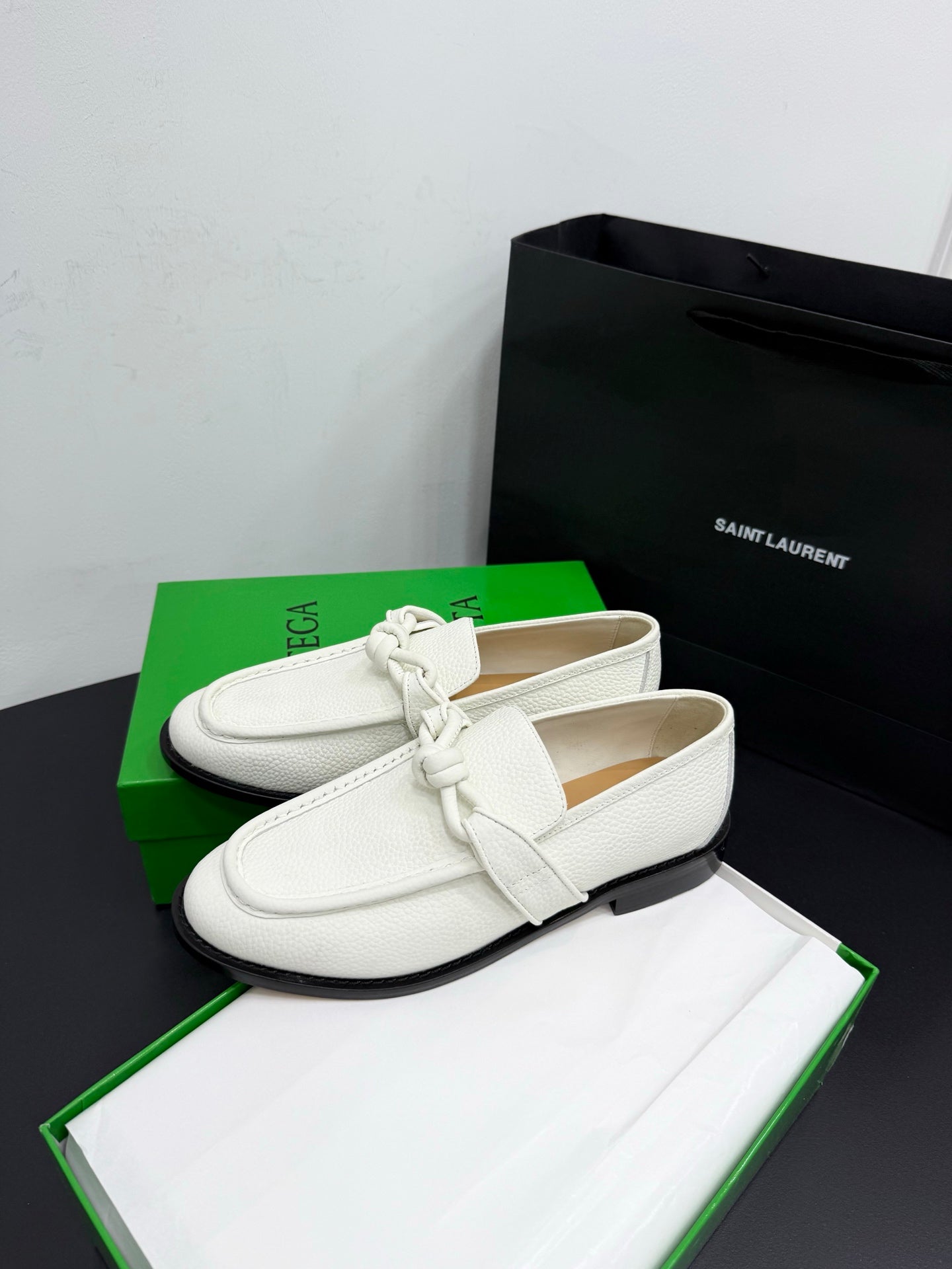 BOTTEGA VENETA 26S LOAFERS IN WHITE GRAINED CALFSKIN