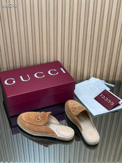 GUCCI 26S LOAFER MULES IN BROWN SUEDE