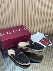 GUCCI 26S LOAFER MULES IN BLACK SUEDE