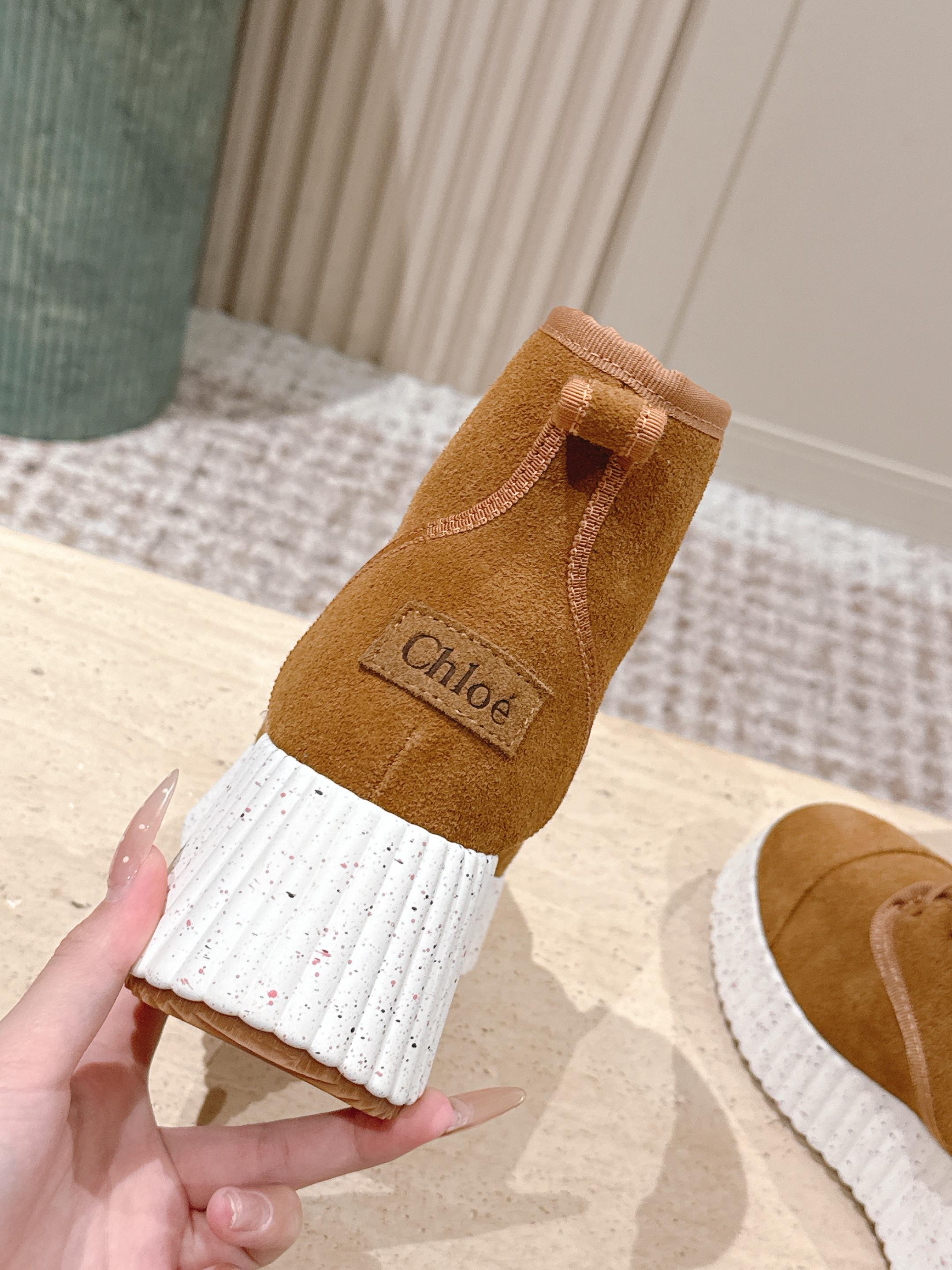 CHLOÉ 26S PLATFORM SOLE BOOTS 68 MM IN BROWN SUEDE