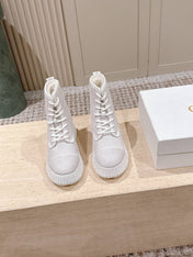 CHLOÉ 26S PLATFORM SOLE BOOTS 68 MM IN LIGHT BLUSH GRAY SUEDE