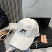 MM BASEBALL CAP IN WHITE FABRIC BRAND EMBROIDERY