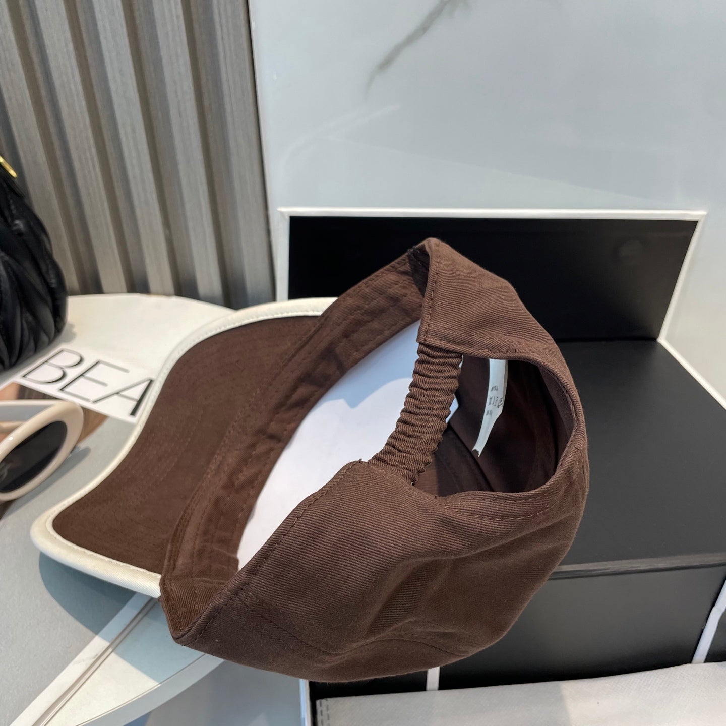 MM BASEBALL CAP IN BROWN FABRIC STYLE 6