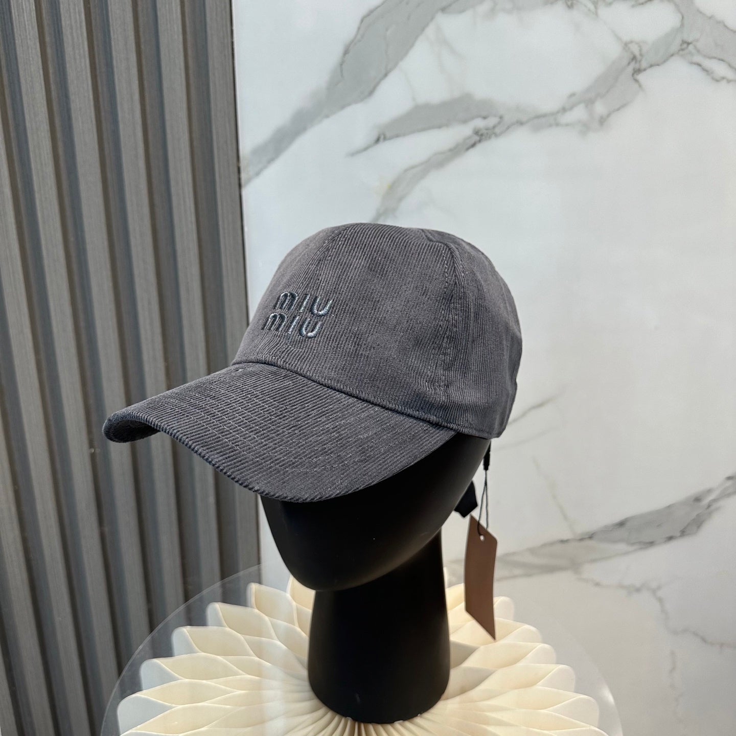 MIUMIU VELVET BASEBALL CAP STYLE 60