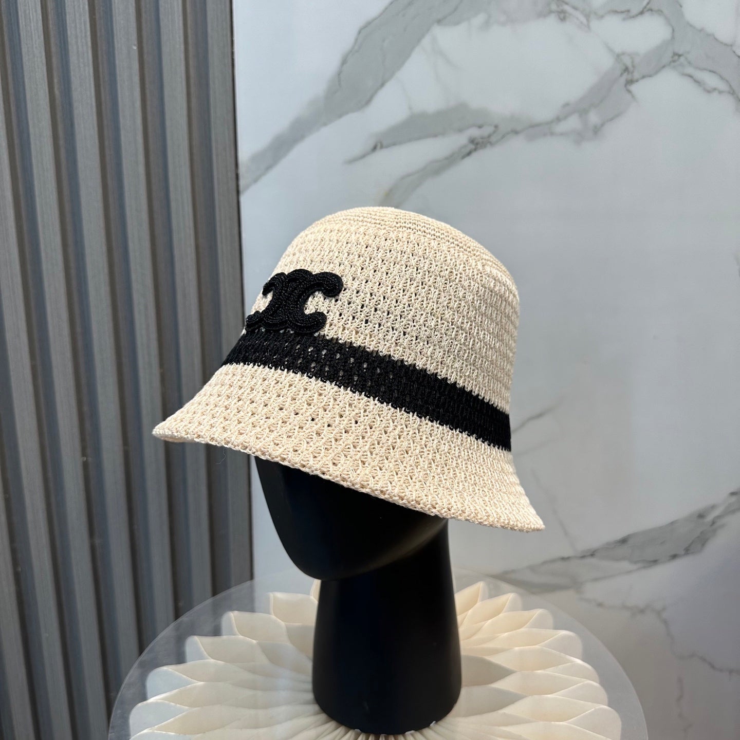 CELINE 26S KNIT BUCKET HAT STYLE 100