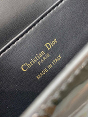 FLAP BAG 18 IN BLACK PATENT CALFSKIN