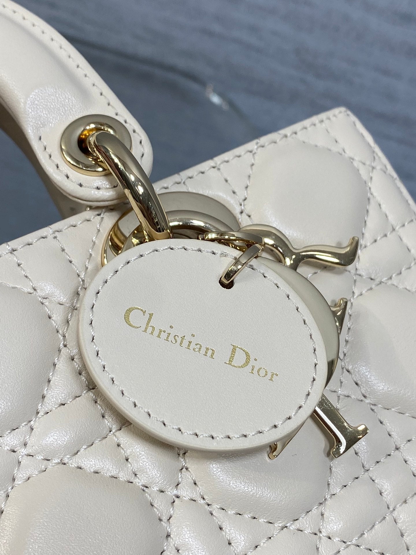 DIOR 25S SMALL LADY D-JOY 22 IN BEIGE LAMBSKIN GOLD HARDWARE