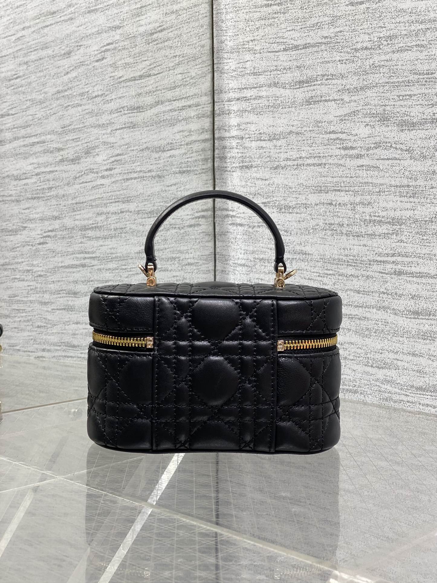 DIOR 26S MINI VANITY 17 IN BLACK LAMBSKIN