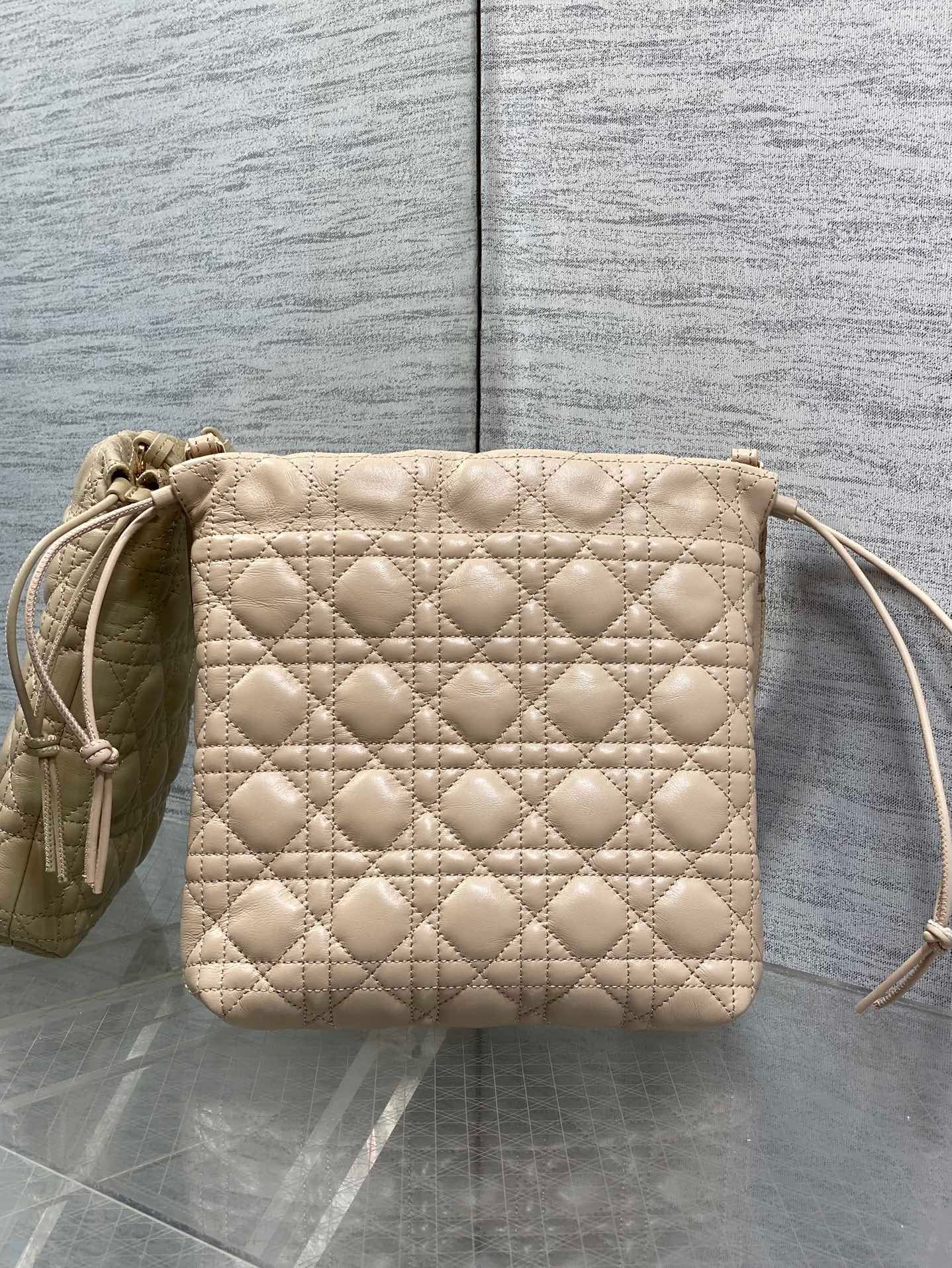 DIOR 26S ADIORABLE BUCKET BAG 20 IN BEIGE LAMBSKIN