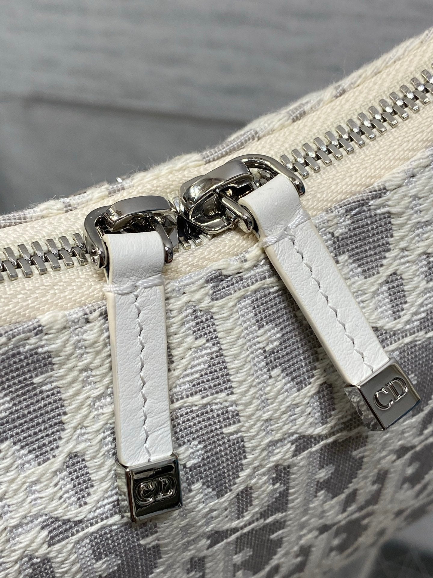 DIOR 26S MINI BAG 19 IN BEIGE OBLIQUE JACQUARD