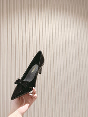 CC HIGH HEEL PUMPS 25S IN BLACK LAMBSKIN WITH BOW ATTACHED