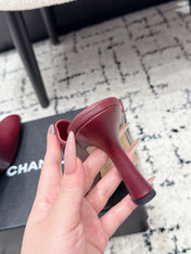 CHANEL 26S SQUARE-TOE HEELED MULES 95 MM IN RED MIX WHITE LAMBSKIN