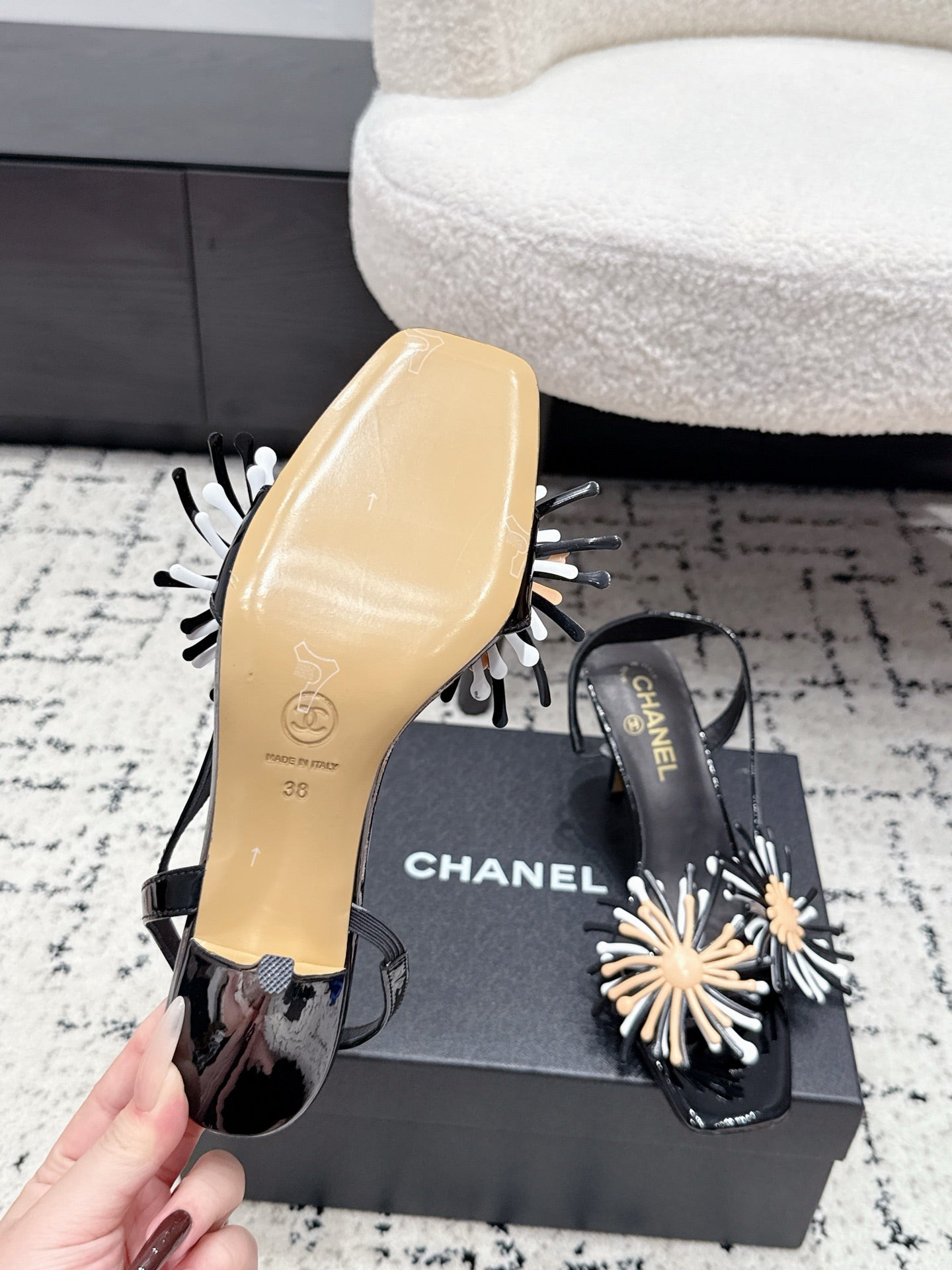 CHANEL 26S SLINGBACK SANDALS 75 MM IN BLACK PATENT CALFSKIN