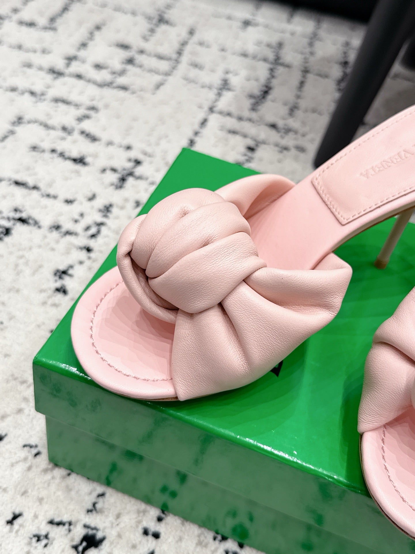 BOTTEGA VENETA 26S TWIST-STRAP HIGH-HEEL SANDALS 90 MM IN LIGHT PINK LAMBSKIN
