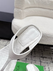 BOTTEGA VENETA 26S HIGH-HEEL THONG SANDALS 40 MM IN WHITE CALFSKIN