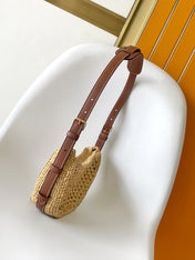 CROISSANT 25 IN NATURAL RAFFIA AND BROWN CALFSKIN TRIM