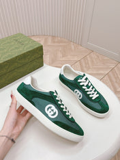 SNEAKER WITH INTERLOCKING G IN GREEN FOREST SUEDE AND MESH