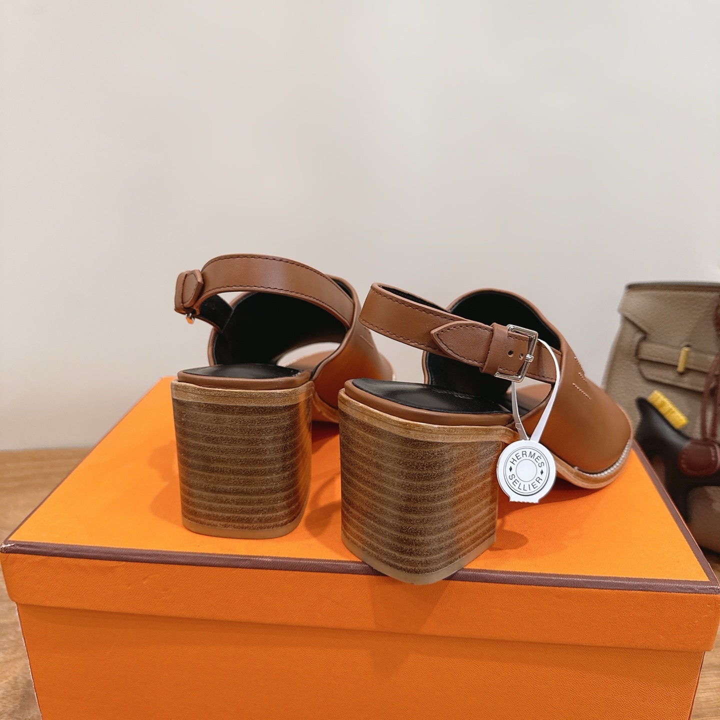 HM 26S ELDA 60 SANDAL IN CARAMEL BROWN CALFSKIN SILVER HARDWARE