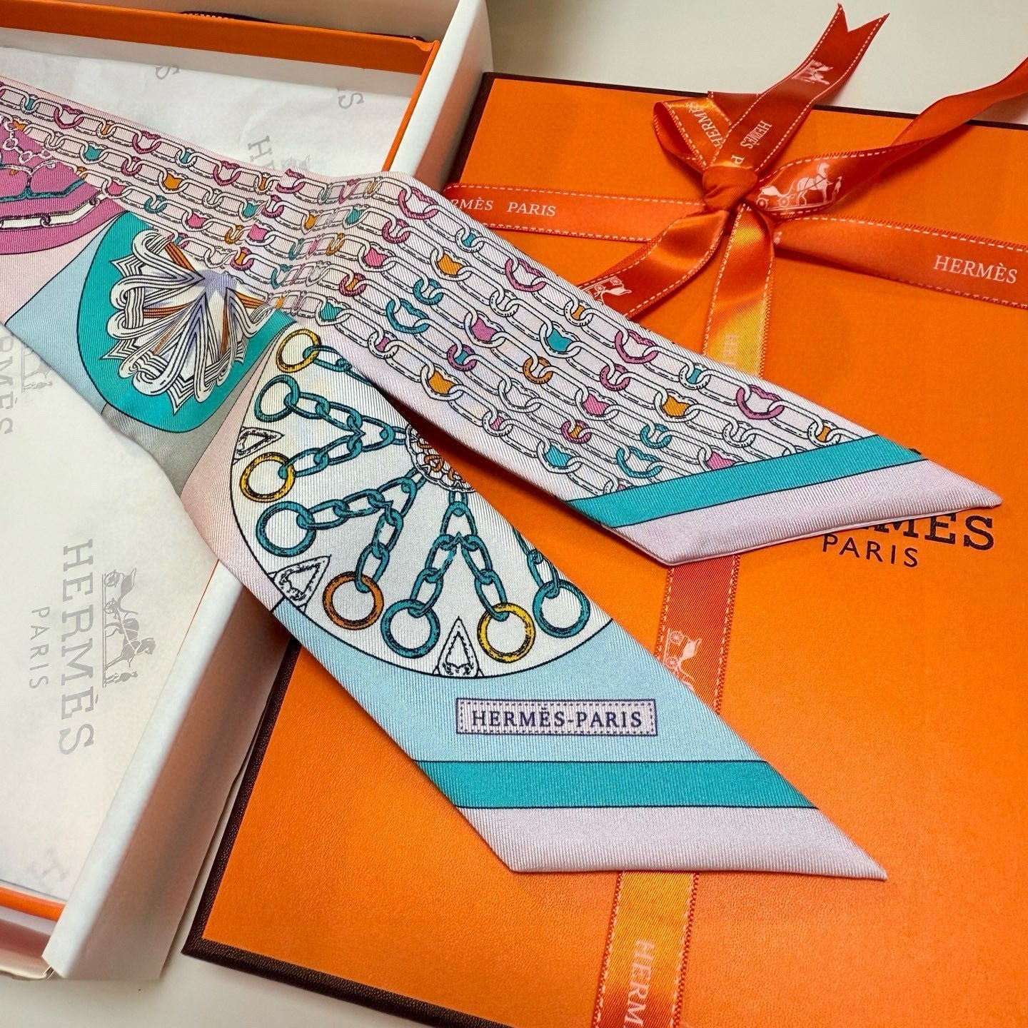 HERMES 25S SCARF 90 IN SILK 856726