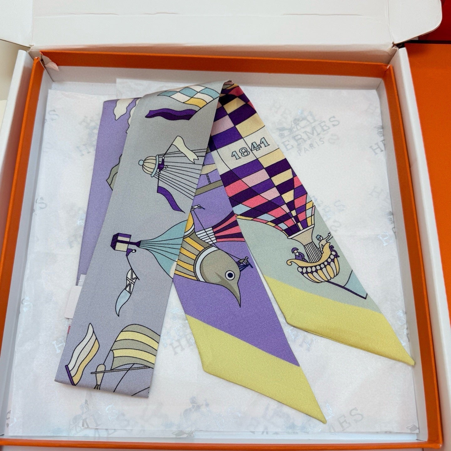 HERMES 25S NECKERCHIEF 86 IN SILK 991549