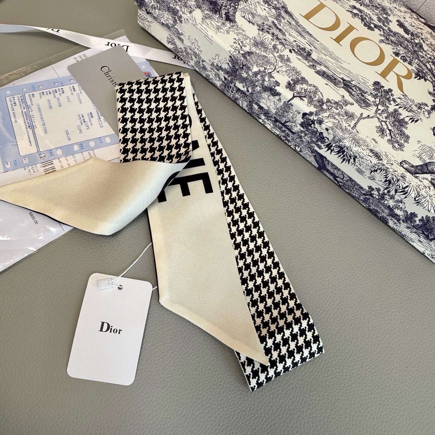 DIOR 26S SCARF 105CM IN SILK 313134