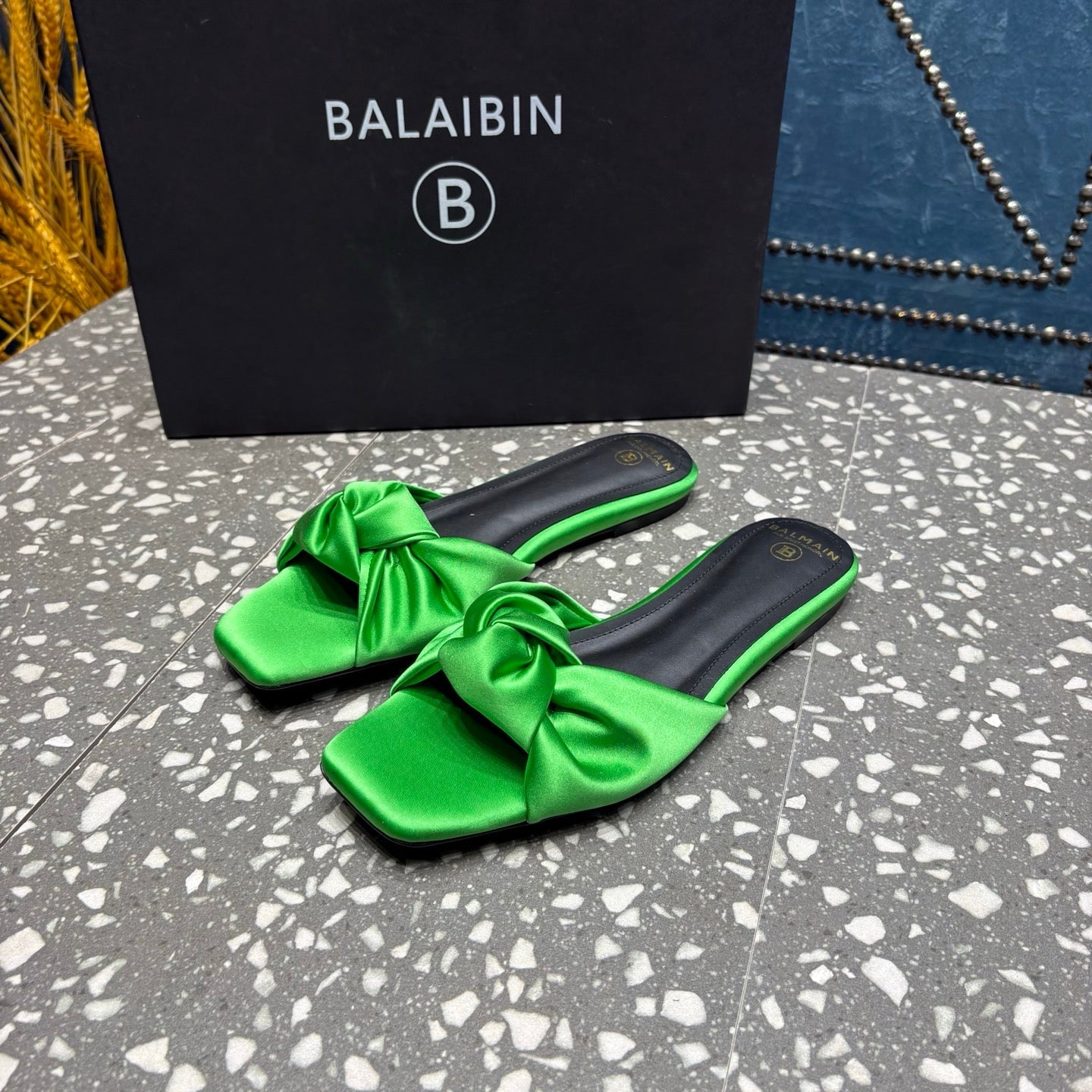 BALMAIN 26S SLIDES IN GREEN SATIN