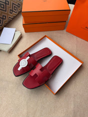 0RAN SANDALS IN JAM RED CALFSKIN