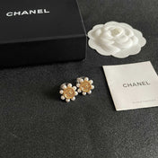 CHANEL 26S DOUBLE C LOGO PEARL TRIM ROUND STUD EARRINGS IN GOLD METAL 631021