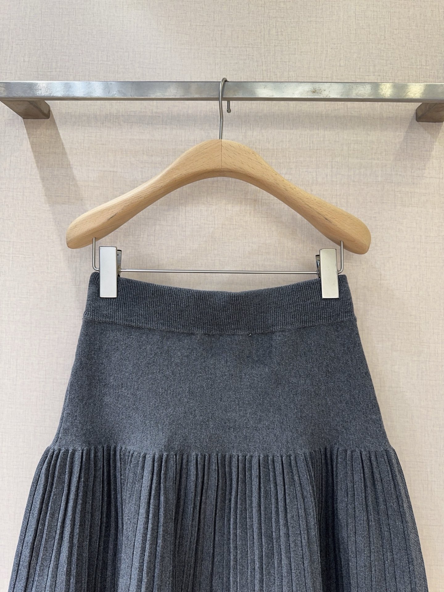 MIUMIU KNIT PLEATED SKIRT STYLE 803
