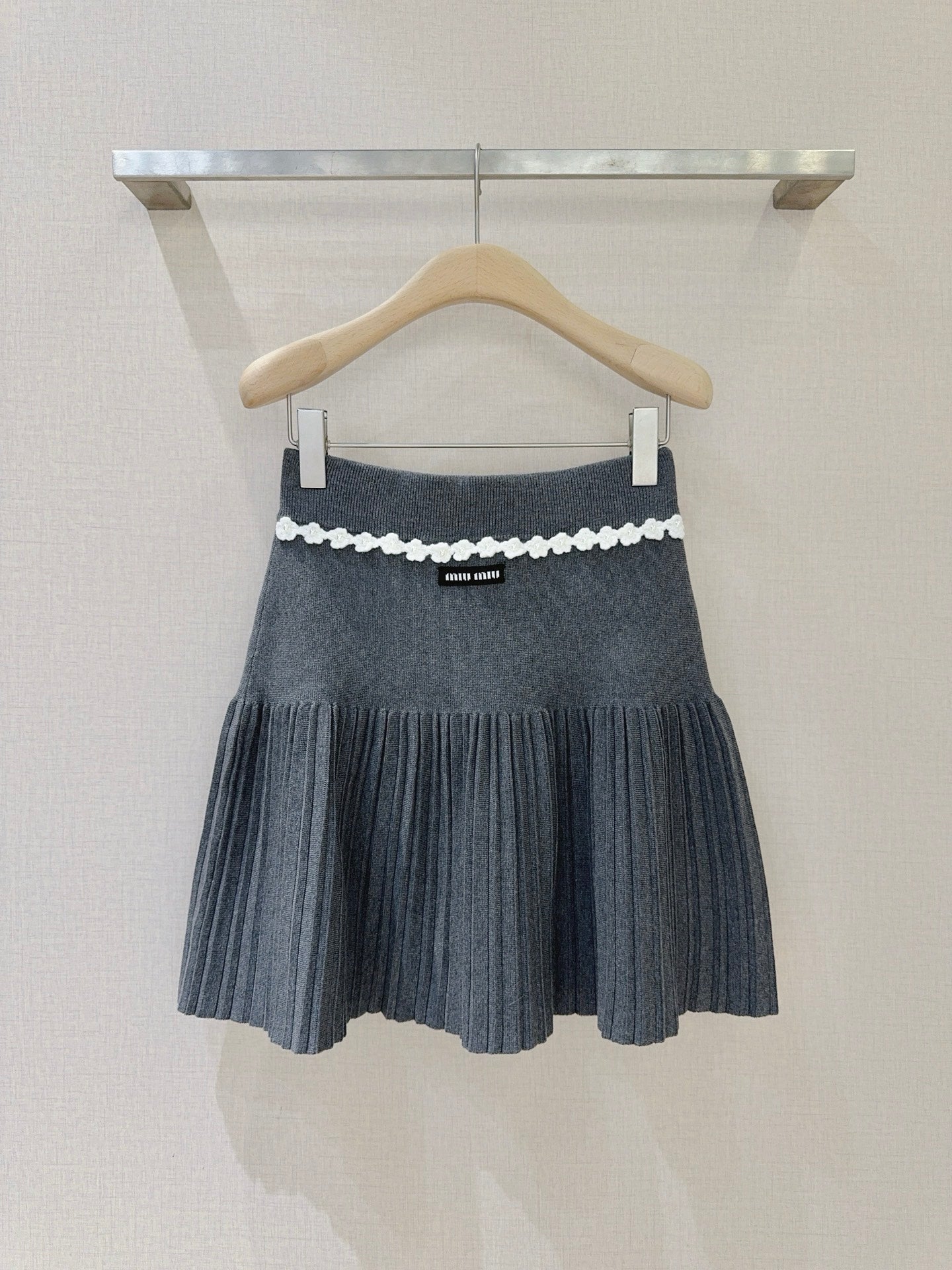MIUMIU 26S PLEATED KNIT SKIRT 950