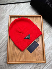 BEANIE HAT IN CHERRY RED WOOL AND RABBIT FUR 342036