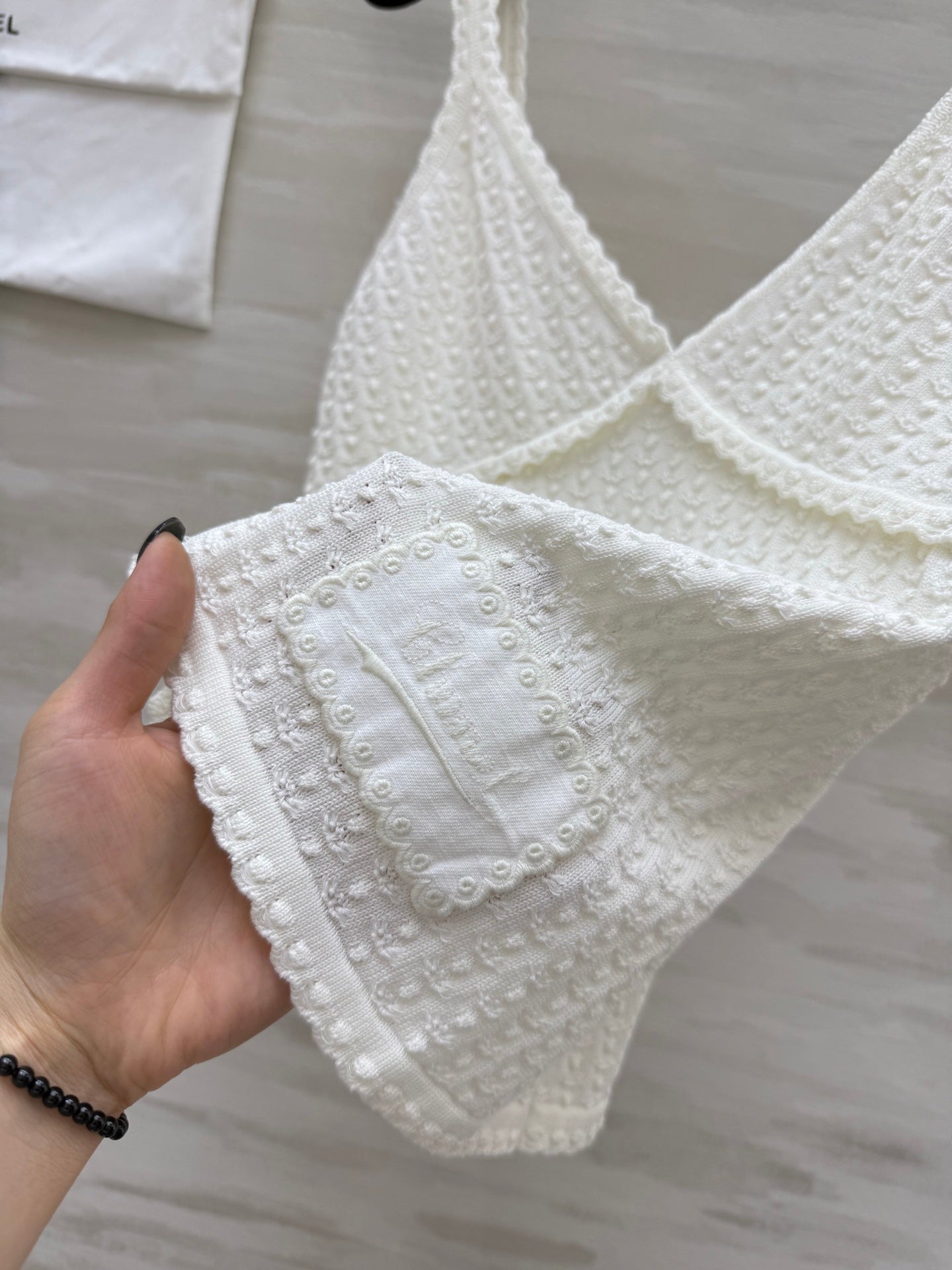 CHANEL WHITE SPAGHETTI STRAP TOP 265024