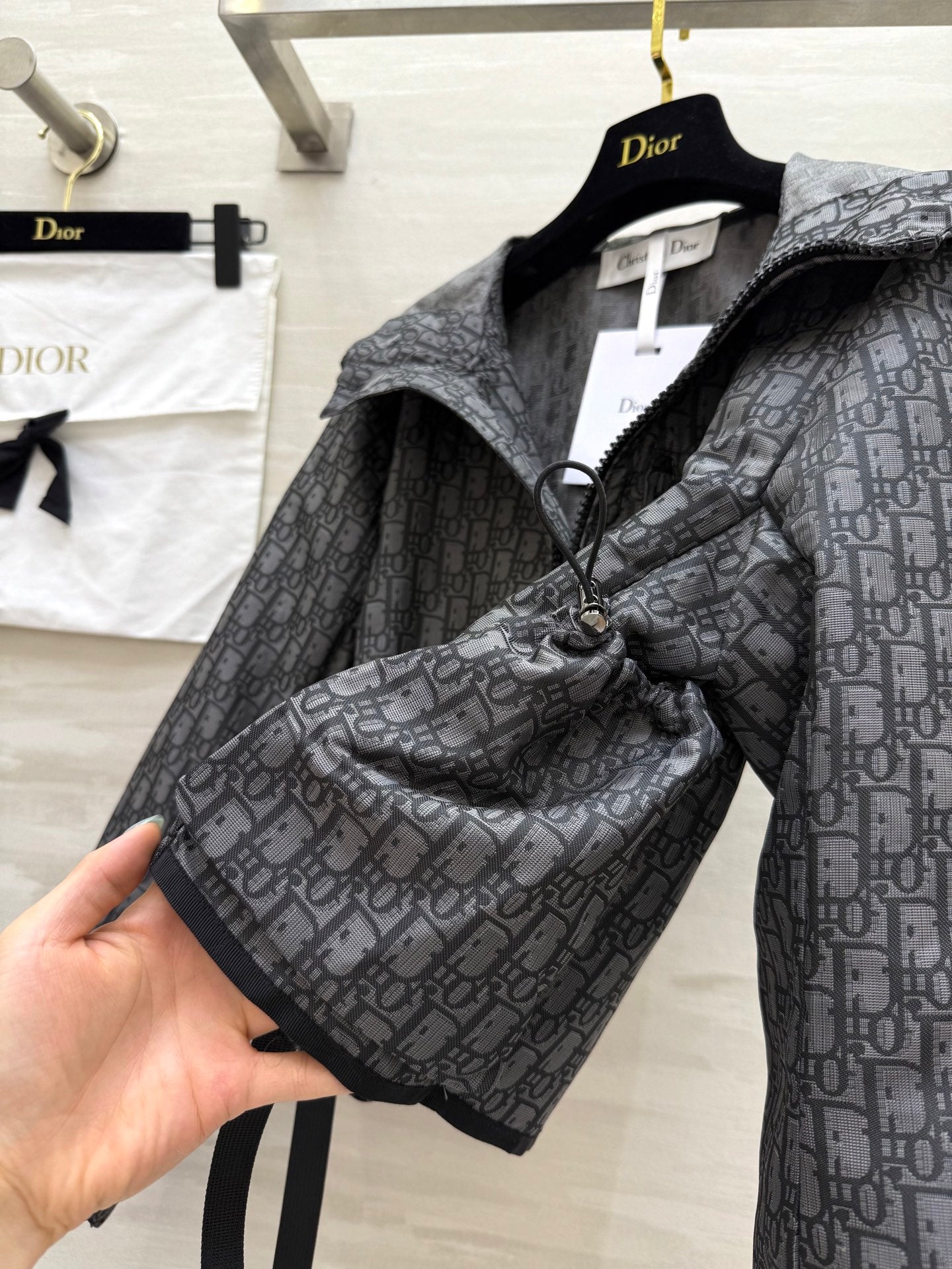DIOR 25S CROPPED HOODED JACKET STYLE 051