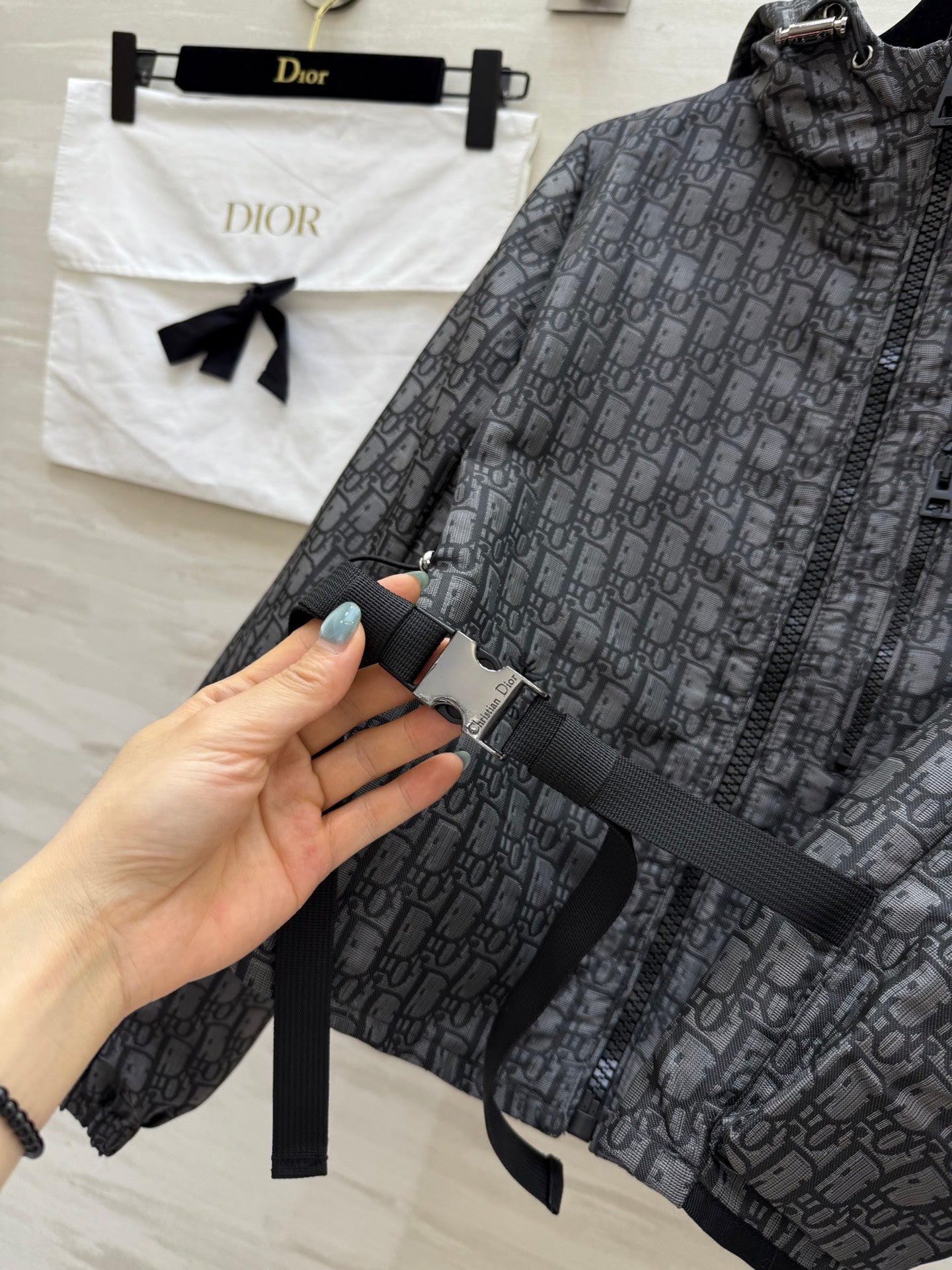 DIOR 25S CROPPED HOODED JACKET STYLE 051