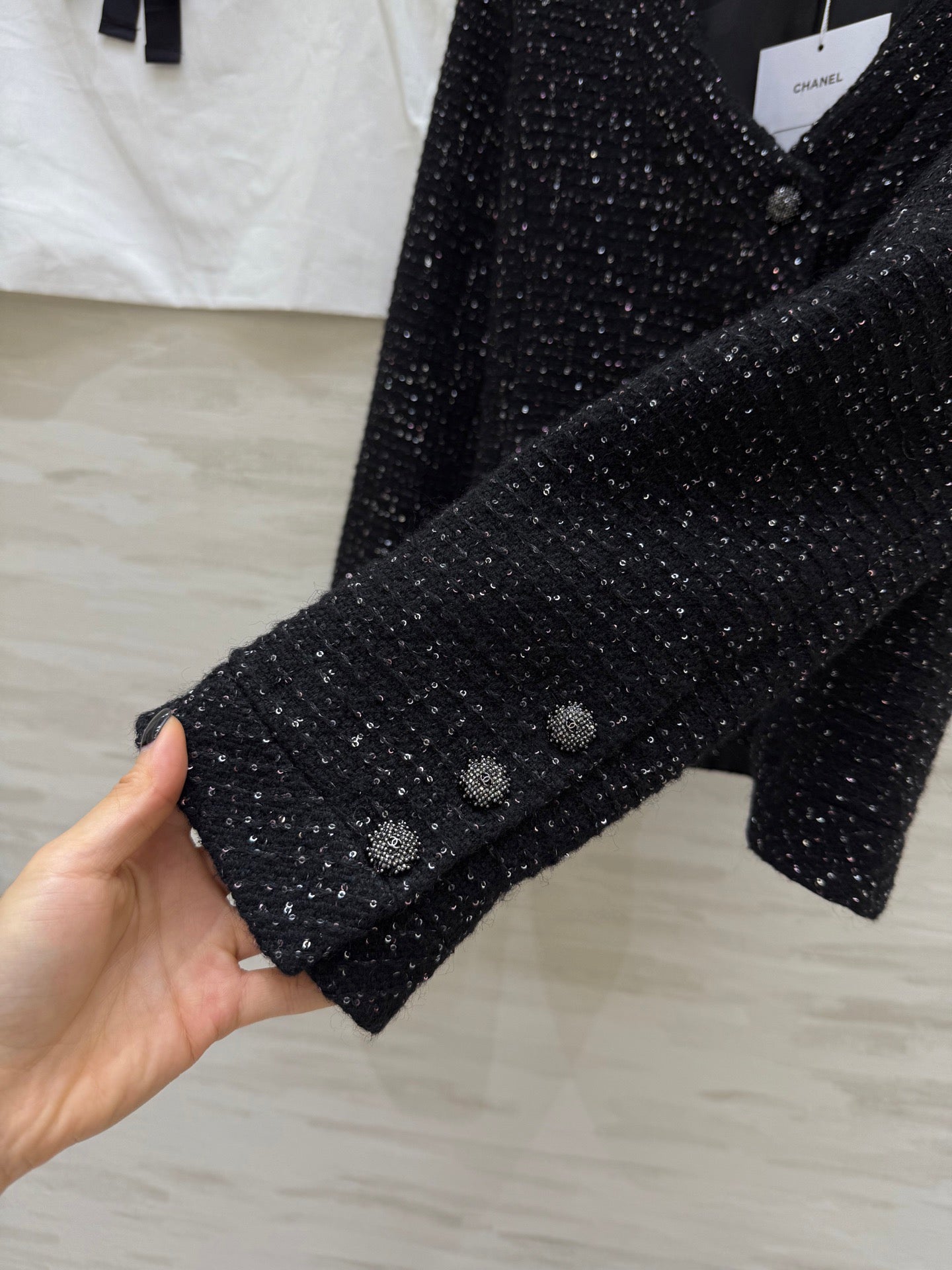 CHANEL 25S SEQUIN-EMBELLISHED TWEED JACKET 476