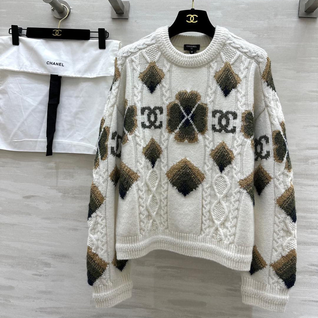 CHANEL 26S SWEATER 674