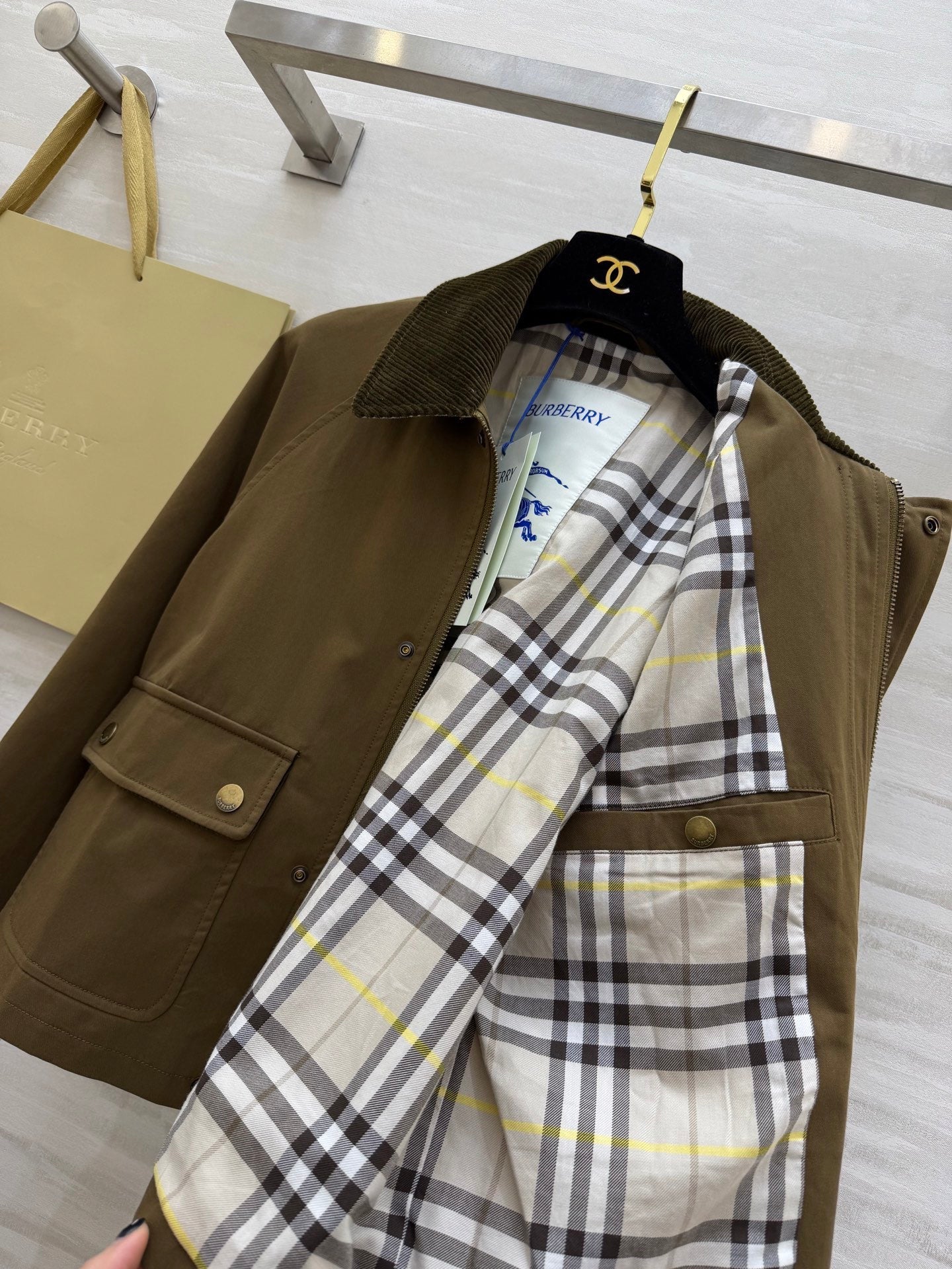 BURBERRY 26S JACKET 406