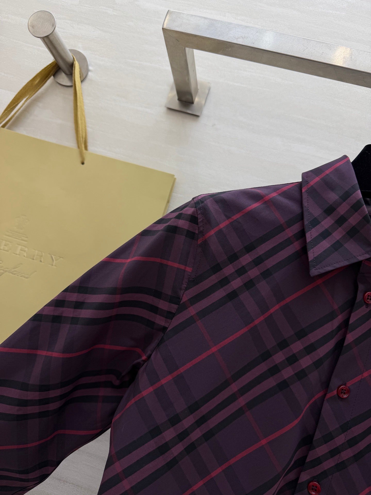 BURBERRY 26S SHIRT 404