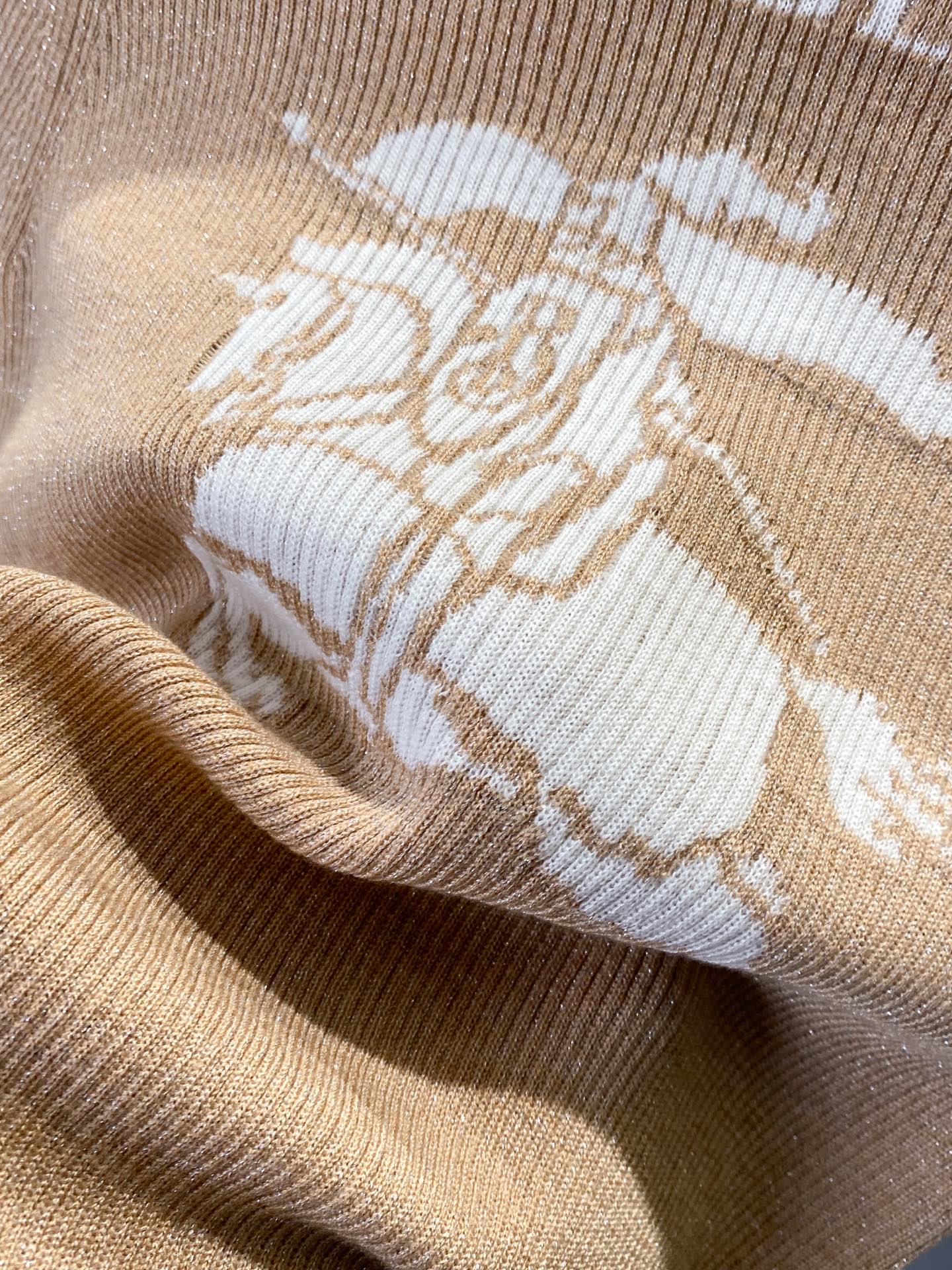 BURBERRY 26S SHORT-SLEEVE SWEATER 393
